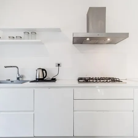 Bbhome Tiburtina Station * Roma