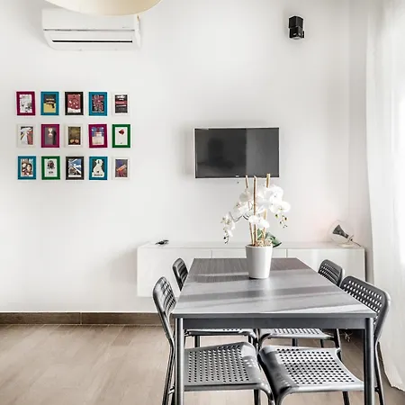 Bbhome Tiburtina Station *