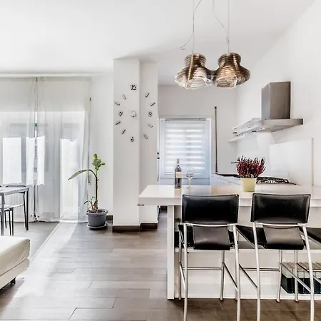 Bbhome Tiburtina Station Rome